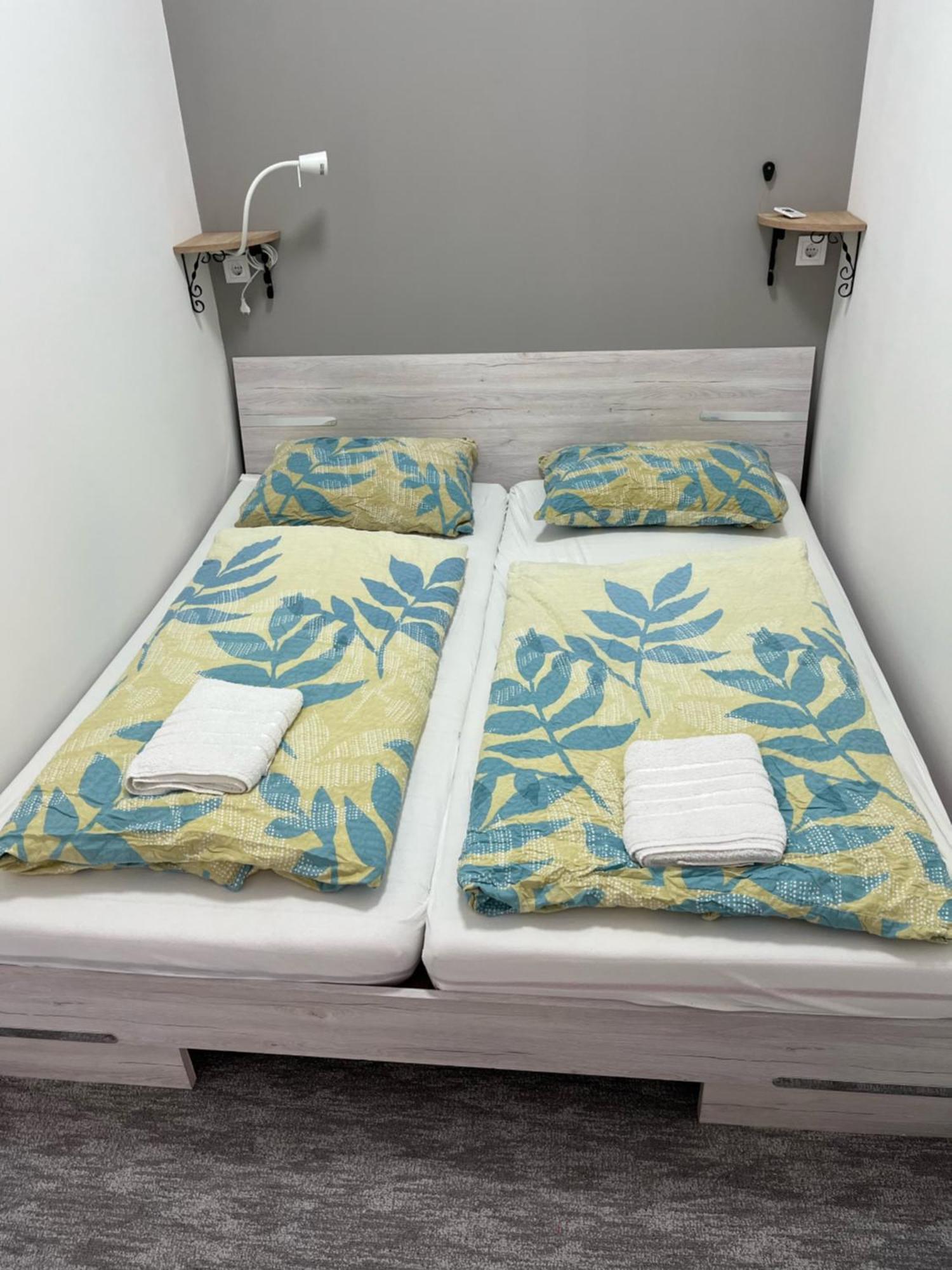 Centr00M Apartman Dunafoldvar Luaran gambar