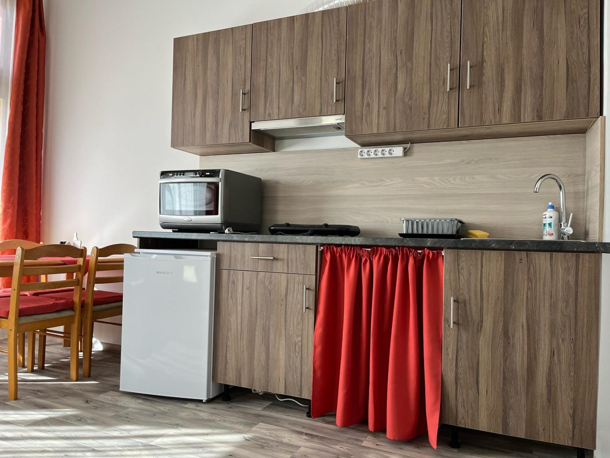 Centr00M Apartman Dunafoldvar Luaran gambar